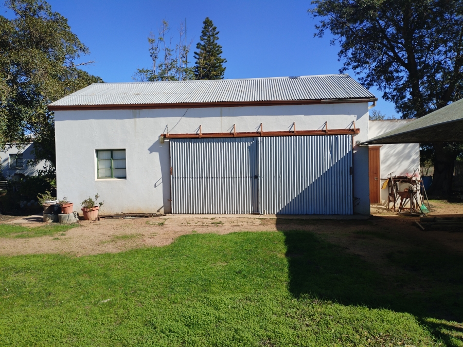 4 Bedroom Property for Sale in Ruststasie Western Cape